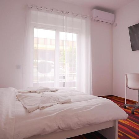 Vivo House Bed and Breakfast Târgu-Mureş Esterno foto