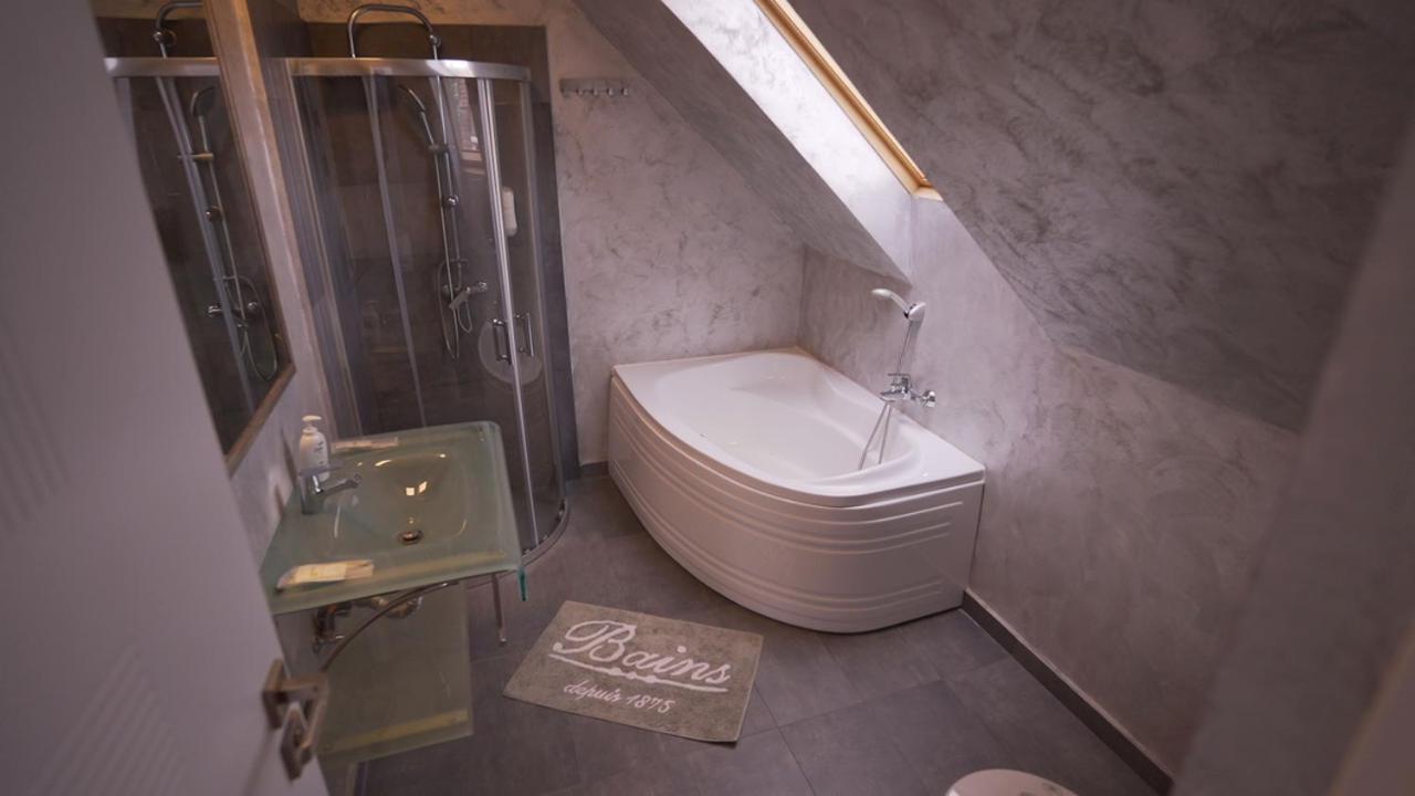 Vivo House Bed and Breakfast Târgu-Mureş Esterno foto