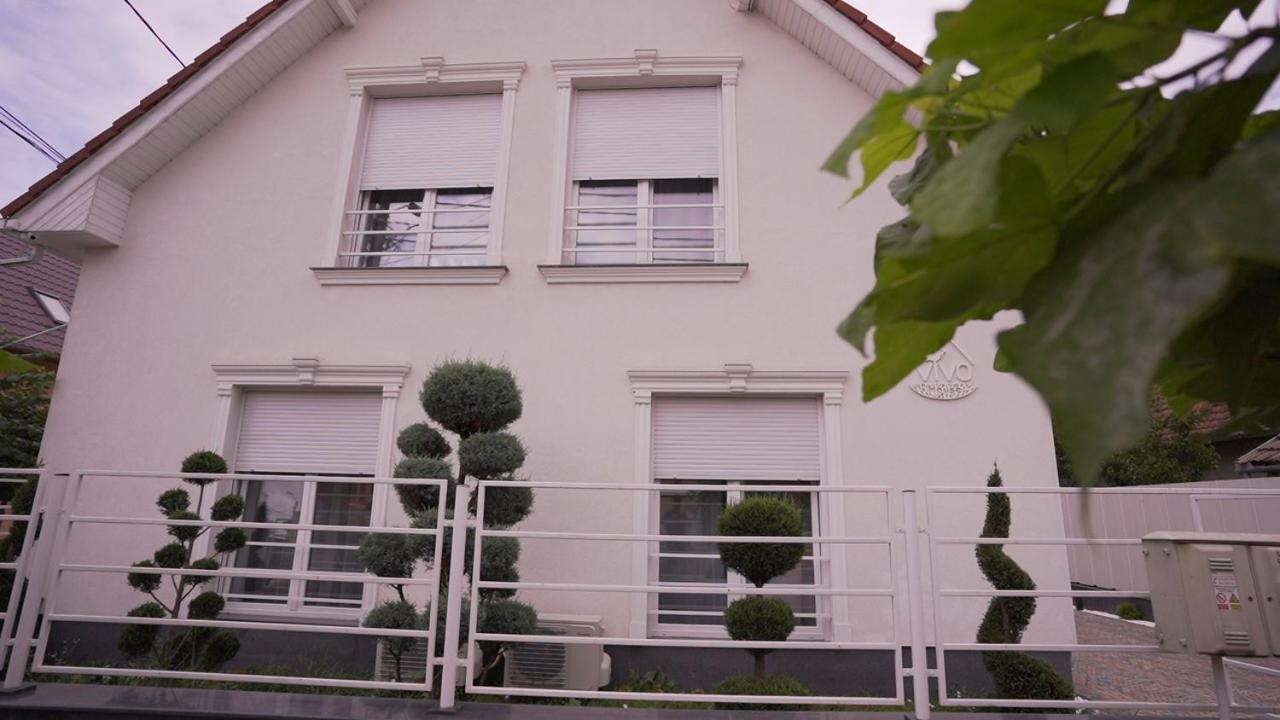 Vivo House Bed and Breakfast Târgu-Mureş Esterno foto