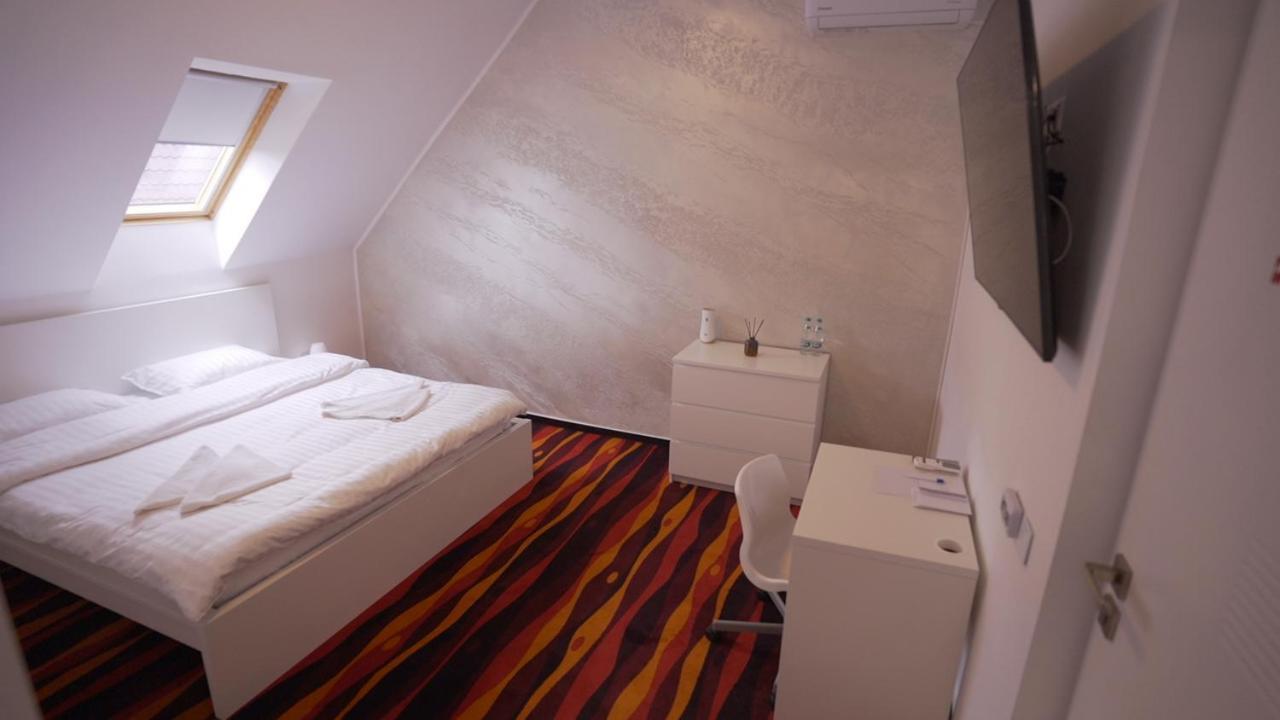Vivo House Bed and Breakfast Târgu-Mureş Esterno foto