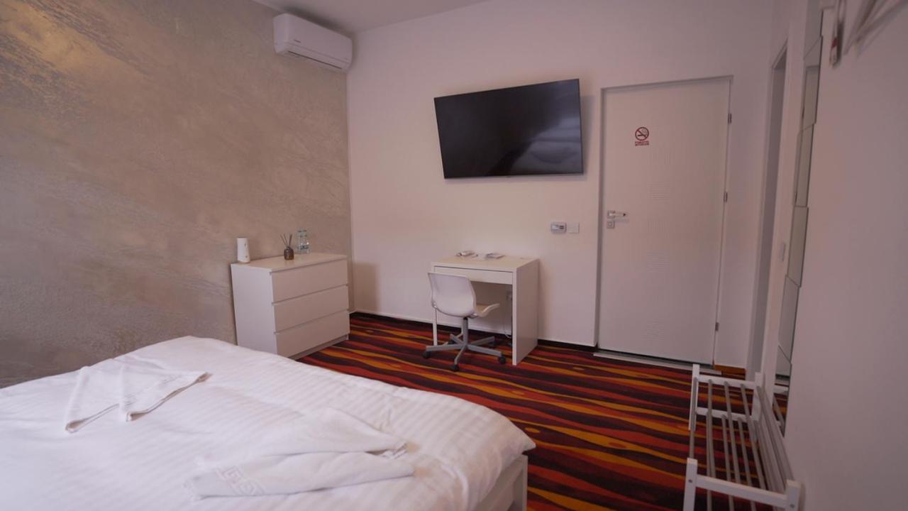 Vivo House Bed and Breakfast Târgu-Mureş Esterno foto