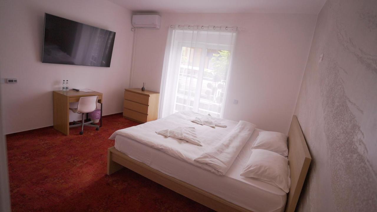 Vivo House Bed and Breakfast Târgu-Mureş Esterno foto