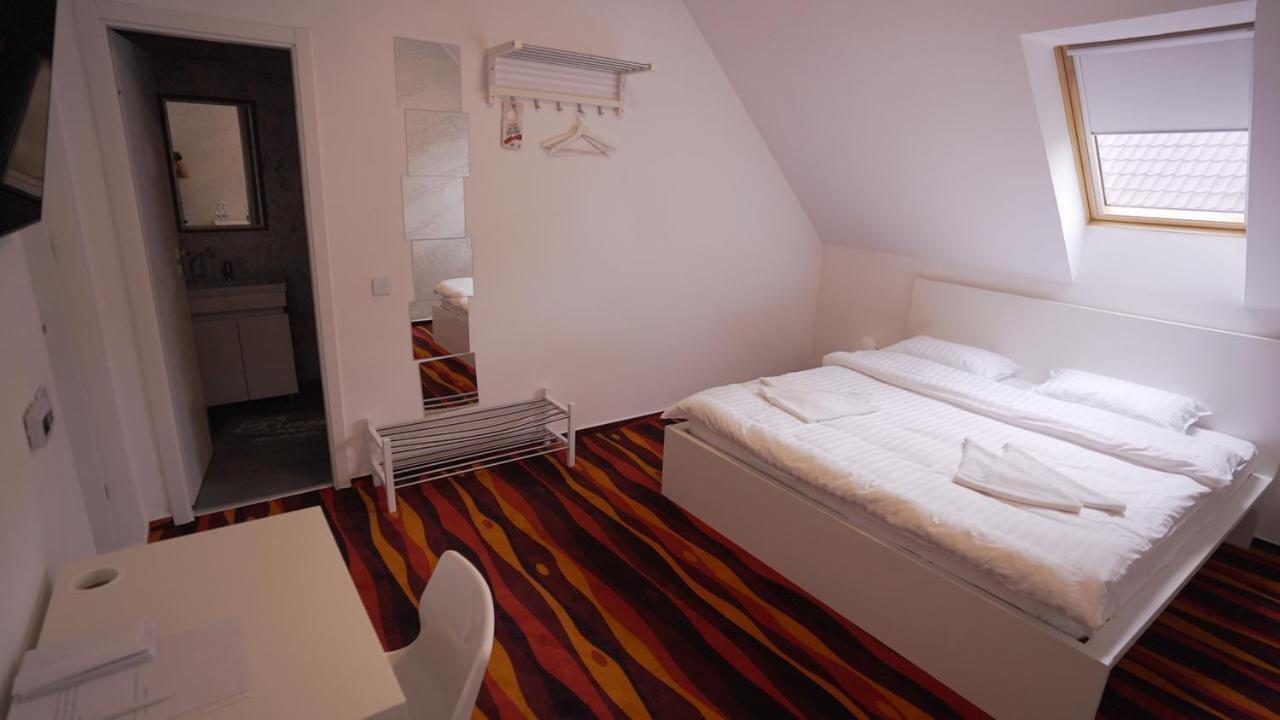 Vivo House Bed and Breakfast Târgu-Mureş Esterno foto